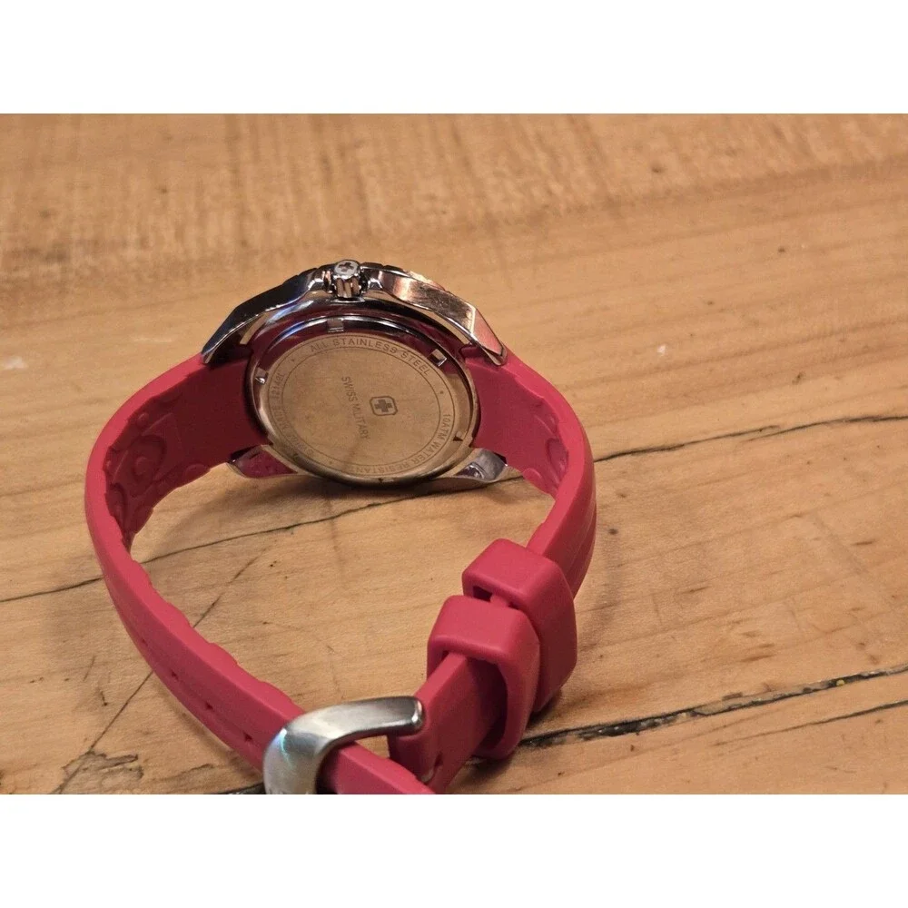 Swiss Military Army Red Stainless Steel 100M Dive Watch. New Battery. 36mm